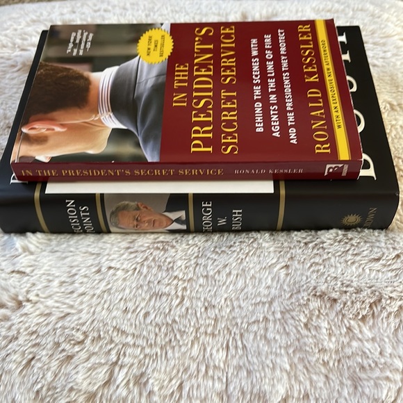 Books bundle ⭐️ - Picture 2 of 2